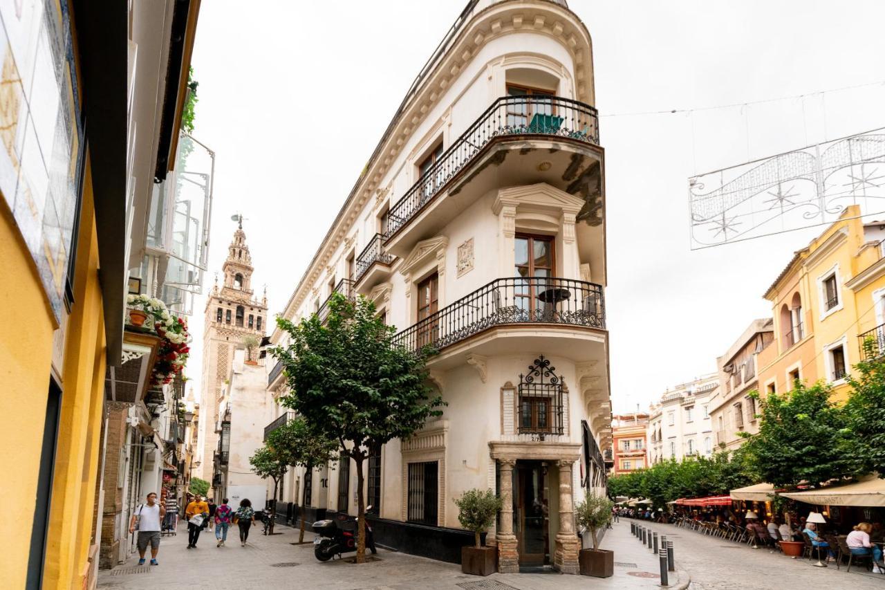 Cathedral Apartment, Upper Floor Apartment Sevilla Bagian luar foto