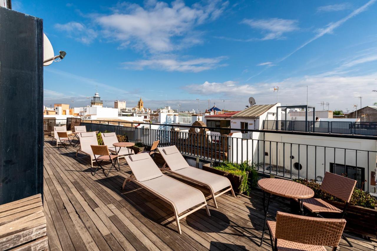 Cathedral Apartment, Upper Floor Apartment Sevilla Bagian luar foto