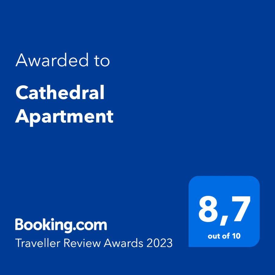 Cathedral Apartment, Upper Floor Apartment Sevilla Bagian luar foto