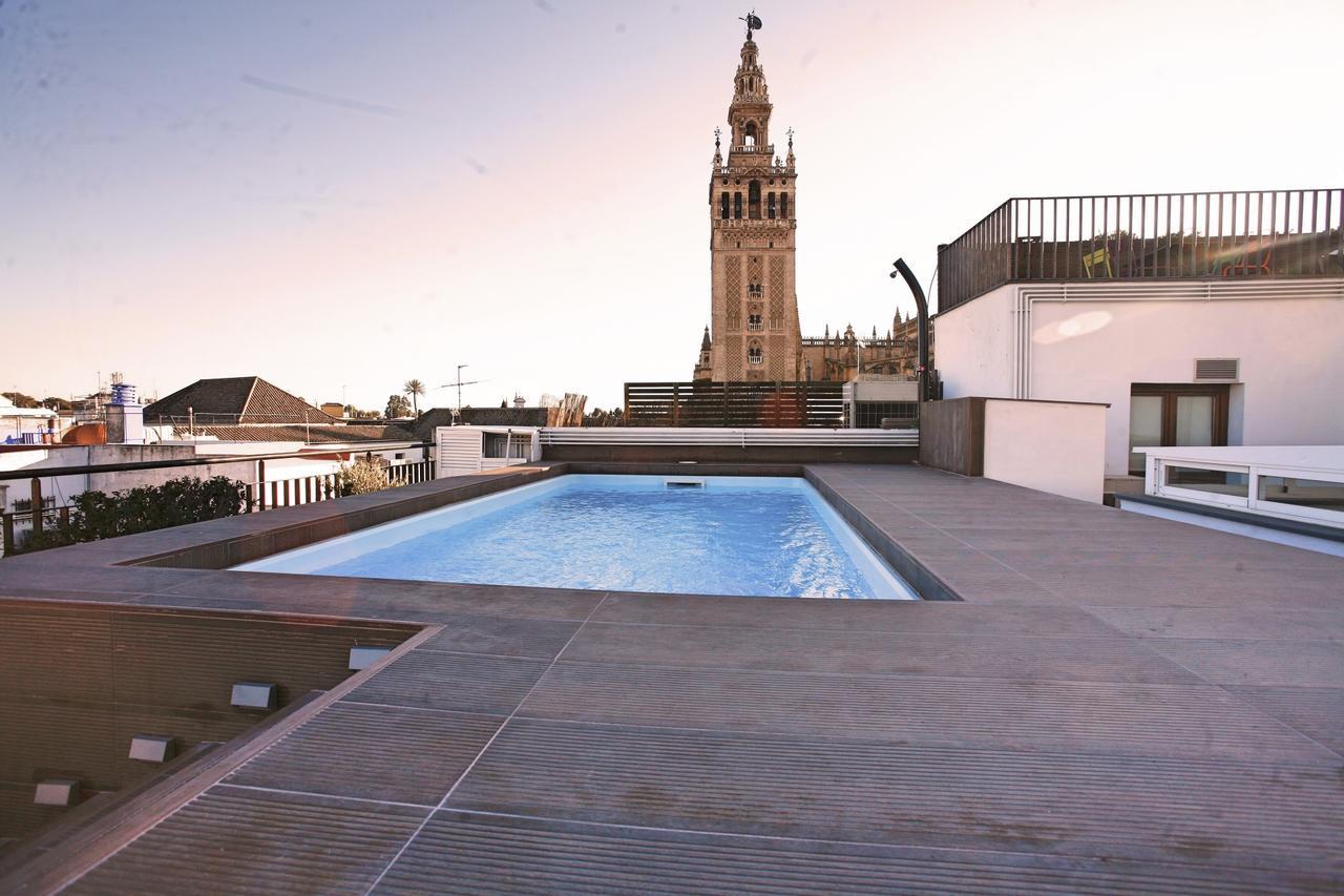 Cathedral Apartment, Upper Floor Apartment Sevilla Bagian luar foto